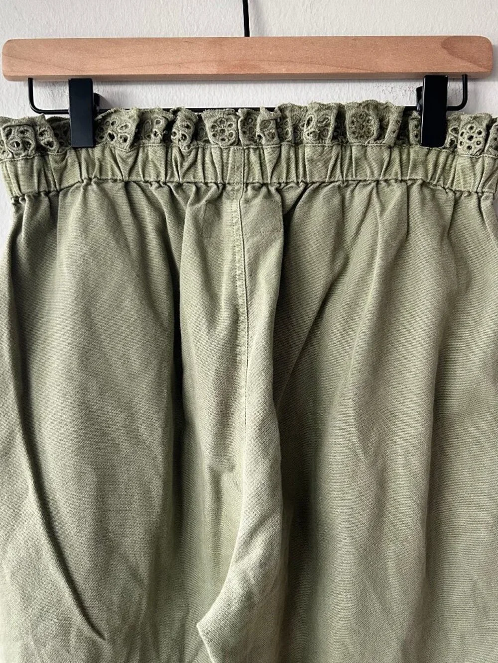 The Great Eyelet Gunny Sack Paperbag Waist Pants Sage Green Women's Size 2/Small